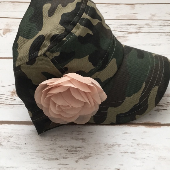 [Pugs Gear] Camo & Flower Cadet Hat - Picture 3 of 6